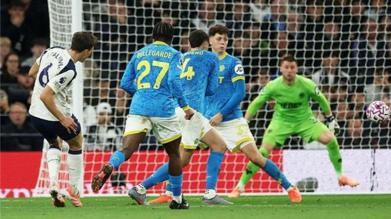 Wolves quyết tâm có điểm trước Tottenham